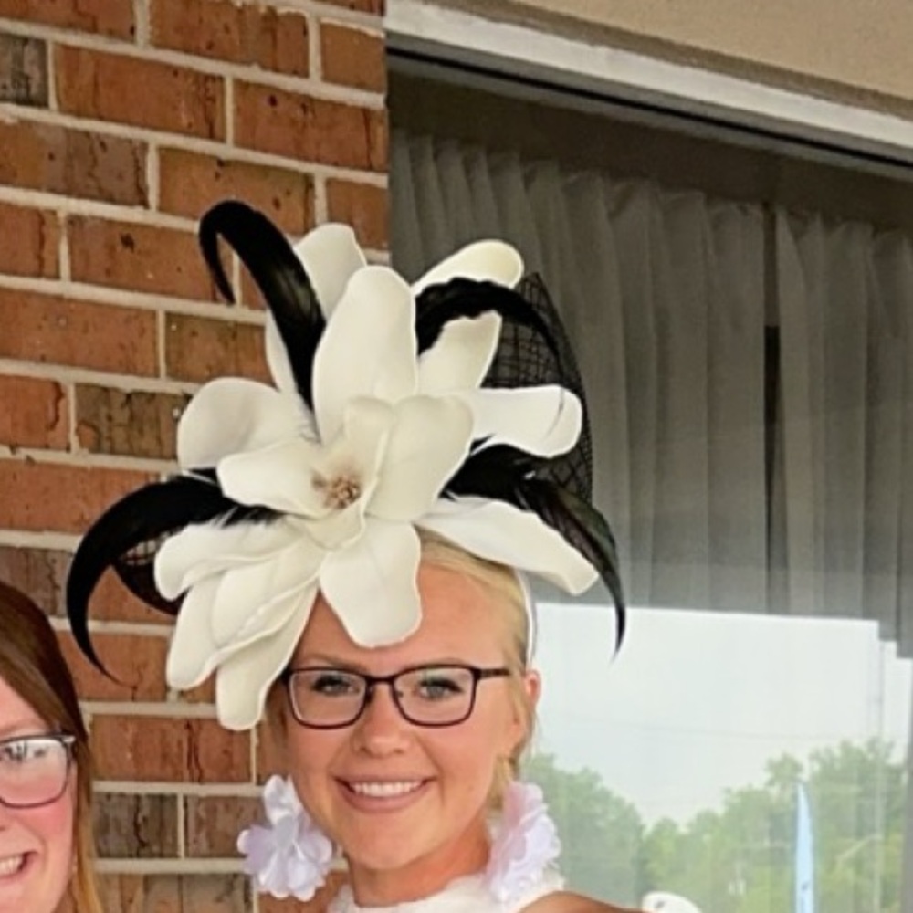 White fascinator